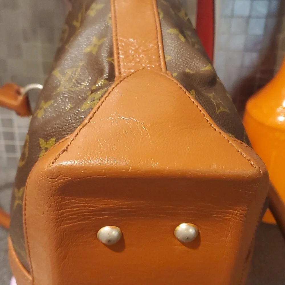 Louis Vuitton Weekender Sac Bag with COA